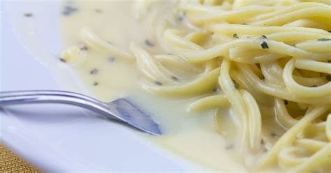 How To Make White Italian Spaghetti Sauce Livestrongcom