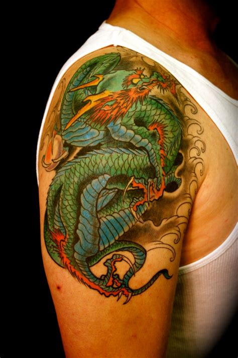 Šarkany a draky ako originálny, netradičný. Tetoválás témák tetkó barátoknak: Sárkány tetoválás - Az ...