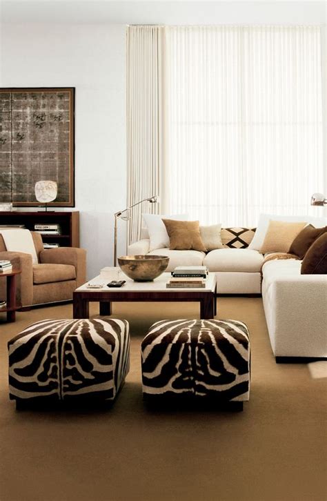 It is the perfect time for you to apply something different to your home by applying african safari home décor. Animal Print Interior Decor For a Natural Look of Your Home