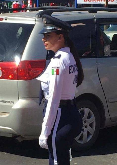 Real Photos Mexican Policewoman Engage Pursuits Could Gorgeous Wow Very Traffic Izismile Nawpic