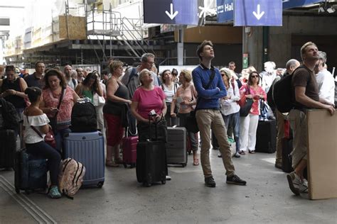 Montparnasse Circulation Des Trains Perturb E Proche De La Normale
