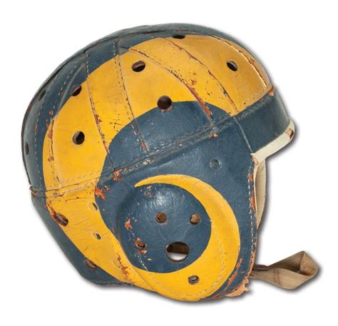 A Small Gallery Of Vintage Football Helmets Finding Nostalgia