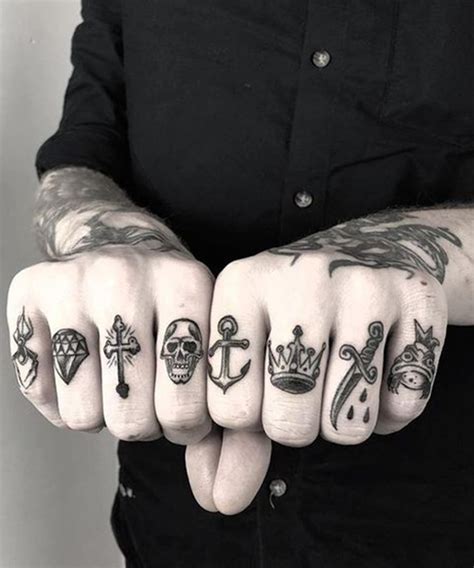 Tattoos Ideas For Men In Simple Tattoos Designs