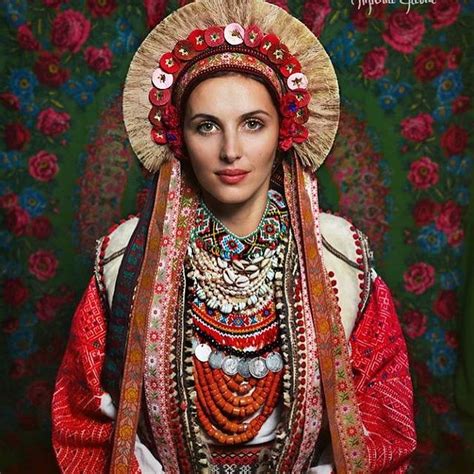 ukrainian traditional costume of pokutya region western ukraine 🇺🇦 Покутський стрій