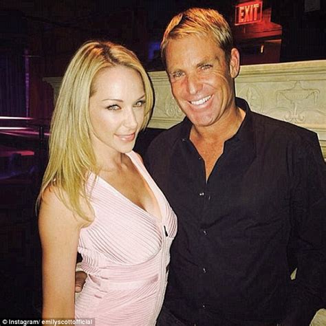 Shane Warne S Ex Girlfriend Emily Scott Shows Buxom Physique In Skimpy Swimsuit Daily Mail Online