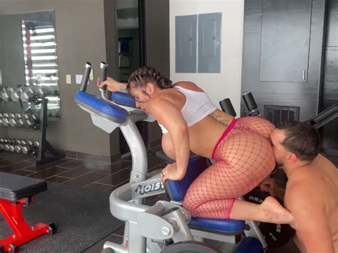 Sweaty Workout At The Gym Turns Into A Fetishist Hardcore Fuck Vidéos Porno Gratuites Youporn