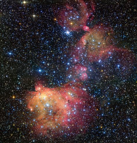 The Glowing Gas Cloud Lha 120 N55 In The Large Magellanic Cloud Earth