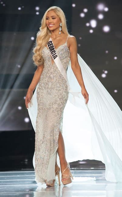 See The Miss Usa 2019 Contestants Model Their Evening Gowns E News