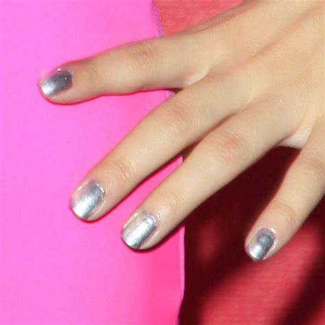victoria justice nails steal her style