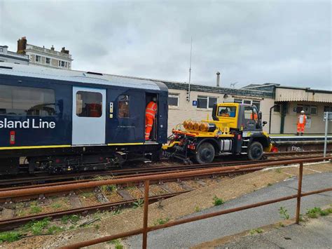 Watch New Island Line Train On Tracks For First Time Isle Of Wight Radio