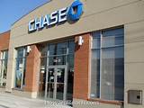 Pictures of Chase Bank On University