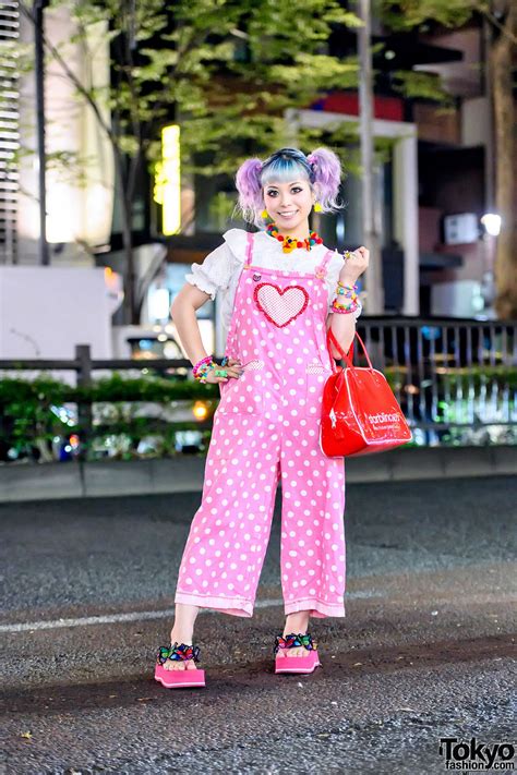 Japanese Kawaii Influencer In Harajuku W Pastel Hair Pink Hime
