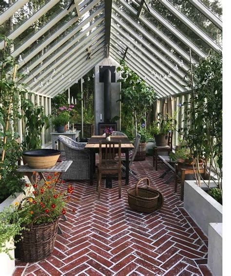 Build a tiny greenhouse in your backyard. 35+ Amazing conservatory greenhouse ideas for indoor ...