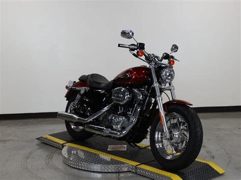 Pre Owned 2017 Harley Davidson Sportster 1200 Custom Xl1200c Sportster