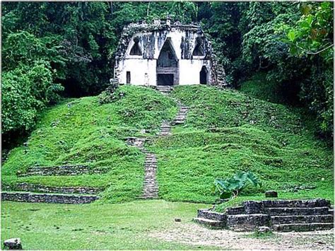 Templo De La Cruz Foliada Palenque Chiapas México Goose555