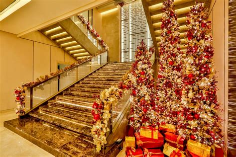 12 Extravagant Christmas Trees Around Metro Manila You Should Visit