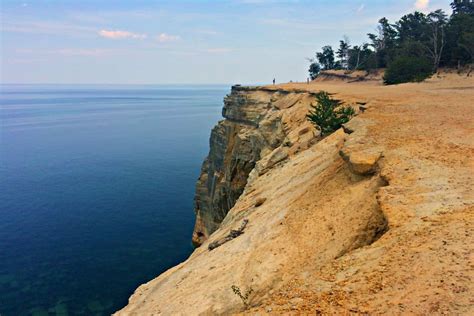 5 Incredible Hikes In The Upper Peninsula For Any Hiker
