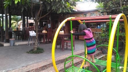 Bantalan kuat 200kg anak anak aman 3 in 1 multifungsi warna warni nyaman ayunan bayi plastik aman tinggi kembali swing seat outdoor indoor. Kulineran di Omah Tobong; Menu Mie dan Bebakarannya Mantap!