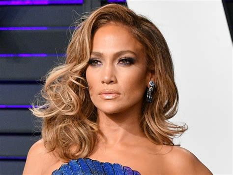 Jennifer Lopez Uses This Brightening Moisturizer ‘every Single Day