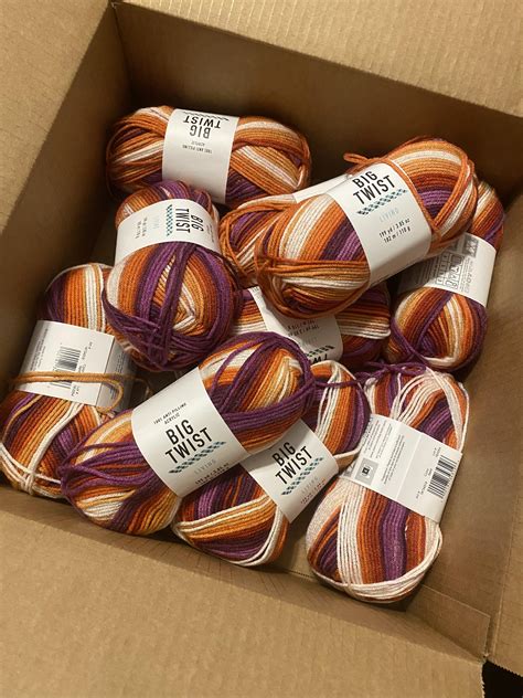 finally got my lesbian yarn from joann’s! i’m in love!!! 🏳️‍🌈🫡 : r/crochet