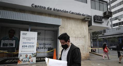 Pueden optar al bono covid 2021 las familias que estén en el registro social de hogares, con al menos una de las siguientes personas o características Bono ONP: este 14 de enero cobrarán S/ 930 pensionistas cuyos apellidos inicien con letras de R ...
