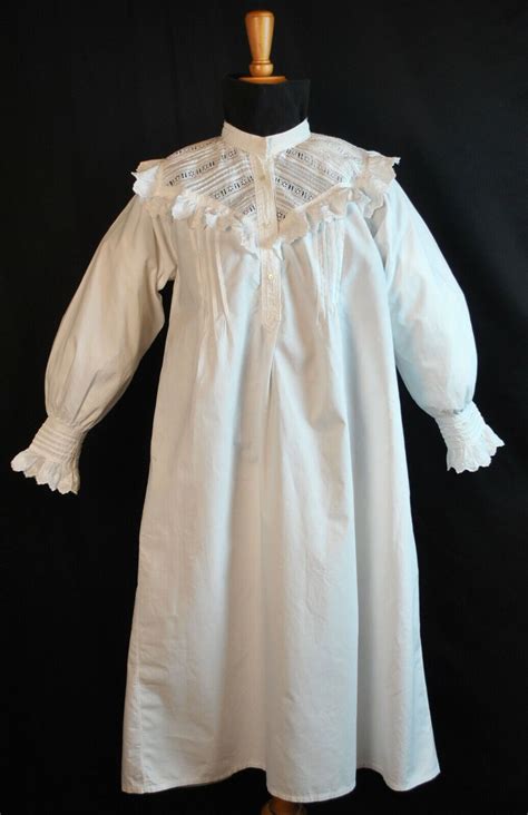 Antique 1860s Victorian White Cotton Nightgown Gem