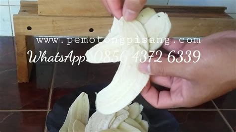 Cara membuat alat bantu senam jari intimewa. cara membuat alat pemotong keripik pisang - YouTube
