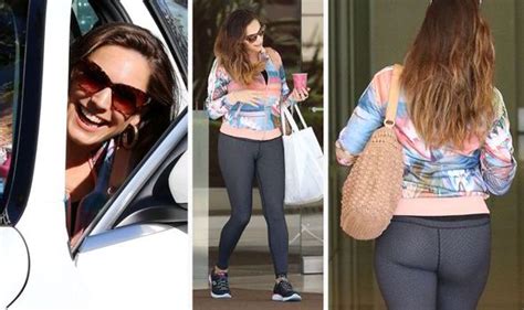 Kelly Brook Shows Off Her Pert Bottom In Skin Tight Gym Gear Celebrity News Showbiz And Tv