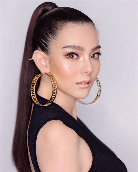 𝐃𝐔𝐄 𝐀𝐑𝐈𝐒𝐀𝐑𝐀 𝐓𝐇𝐎𝐍𝐆𝐁𝐎𝐑𝐈𝐒𝐔𝐓 on instagram “today look hair by powerthanat make upand📷 by gym