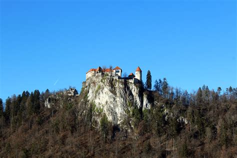 Töltsd le ezt a szabadon felhasználható képet a szlovénia bledi tó témakörben, a pixabay szabadfelhasználású képektől és videóktól roskadozó könyvtárából. bledi_to_telen_szlovenia_06 - Világutazó