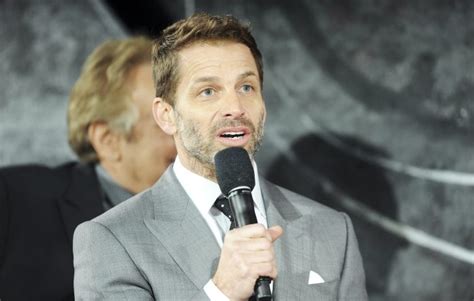 Zack Snyder Weighs In On Batman Catwoman Sex Scene Debate
