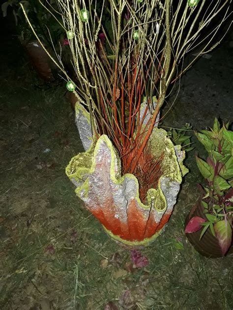 Cement flower pot | Cement flower pots, Flower pots, Flowers