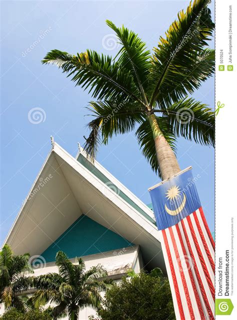The istana budaya or also known as the palace of culture, is malaysia's main venue for all types of theatre including musical theatre, operetta, classical concerts and opera from local and international performances. Istana Budaya National Theatre, Malaysia Royalty-Free ...