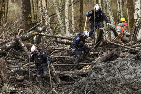 Washington State Mudslide Death Toll Rises To 33 Number Of Missing Drops To A Dozen Ibtimes
