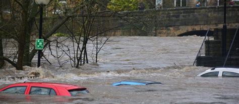 Σέρραι) είναι πόλη της μακεδονίας, έδρα του δήμου σερρών και πρωτεύουσα της περιφερειακής ενότητας σερρών, στην κεντρική μακεδονία. Χαλαζι και πλημμυρες σε πολλες περιοχες της Ελλαδας εφερε ...