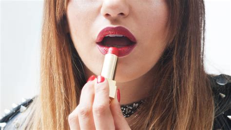 12 women share the best beauty advice they ever received so take notes hellogiggleshellogiggles