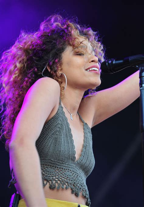 Sexy Beautiful Babes Izzy Bizu Opens For Jess Glynne At Kingsholm