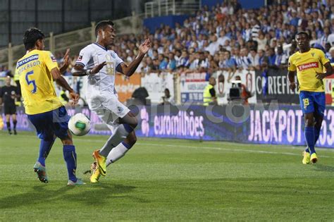 Estadio antonio coimbra da mota. FC Porto Vs Estoril-Praia live stream 2015