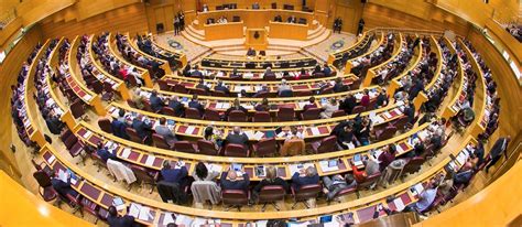 El portal el tiempo informa que el colectivo anonymous tumbó la página oficial del senado de colombia, en medio de varias acciones que han realizado durante este martes. Página principal de la web del Senado de España