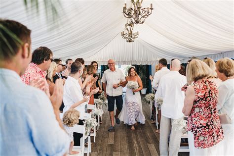 Real Wedding Kerry And Matts Byron Bay Surf Club Wedding Byron Bay