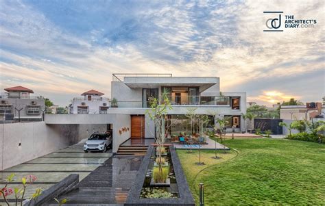 A Modern Villa With Cantilever Slabs And Glass Facades Vpa The