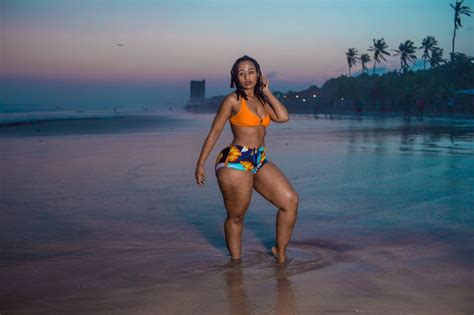 Gist Prime Stream Photos Meet Sa Super Model Mpho Khati With Her Big Bum Bum And Hips