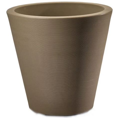 Madison Planter By Crescent Garden At
