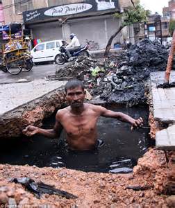 And You Thought You Had A Bad Job Indian Sewer Diver Paid Just £350
