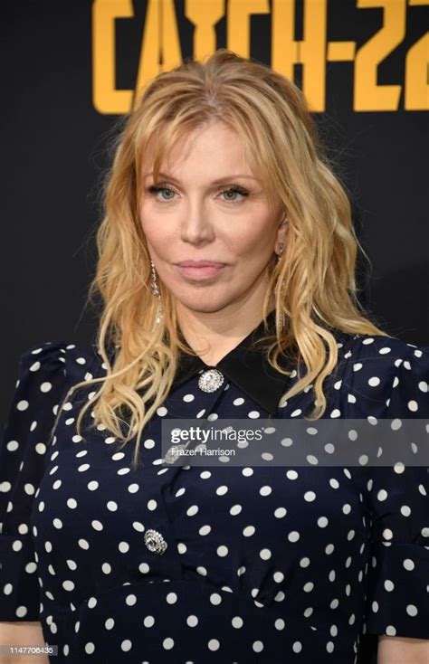 Courtney Love Attends Us Premiere Of Hulus Catch 22 At Tcl News