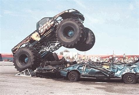 Monstertruck Und Stuntshow Les Aranis Klaas In Minden Minden