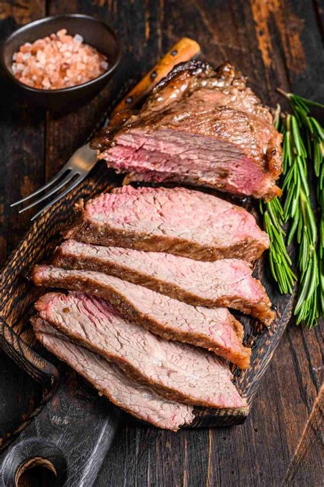 Tri Tip Internal Temperature How To Know When Your Tri Tip Steak Is Done Cooking Izzycooking