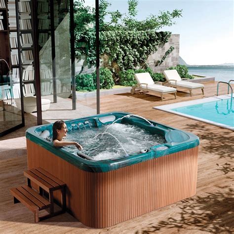 luxurious hot sale 5 people spa tubs made in china deluxe outdoor whirlpool in courtyard