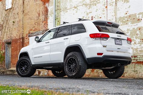 Lifted 2015 Jeep Grand Cherokee With 18×9 Pro Comp 5034 Rockwell Wheels