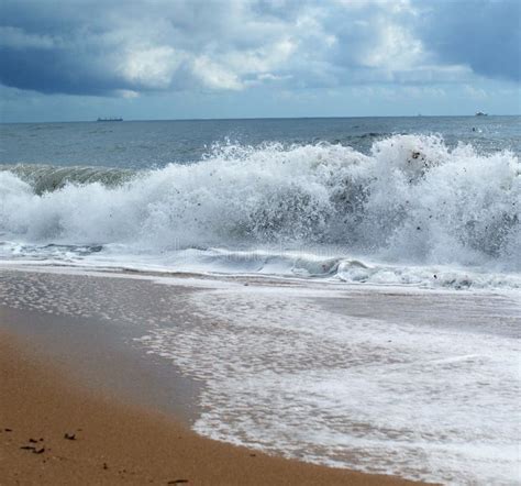 Large Shore Waves Stock Photo Image Of Shoreline Cloud 7238076